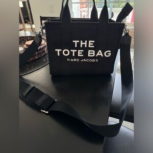 Marc Jacob’s black tote bag small